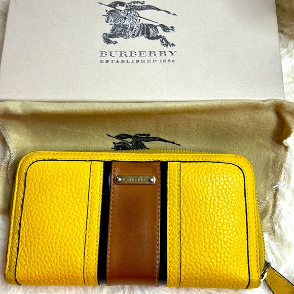 BURBERRY long wallet - Picture 1 of 7